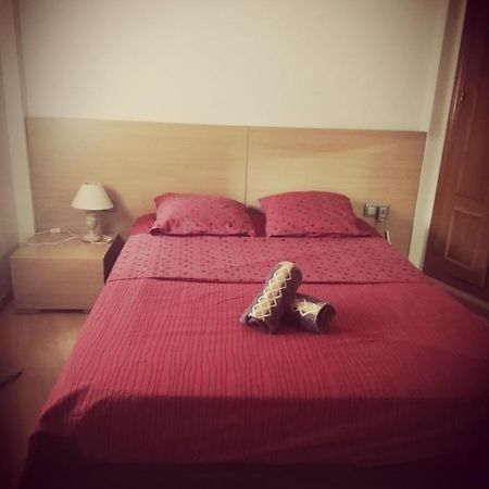 Apart Figueres Appartement Figueres  Buitenkant foto